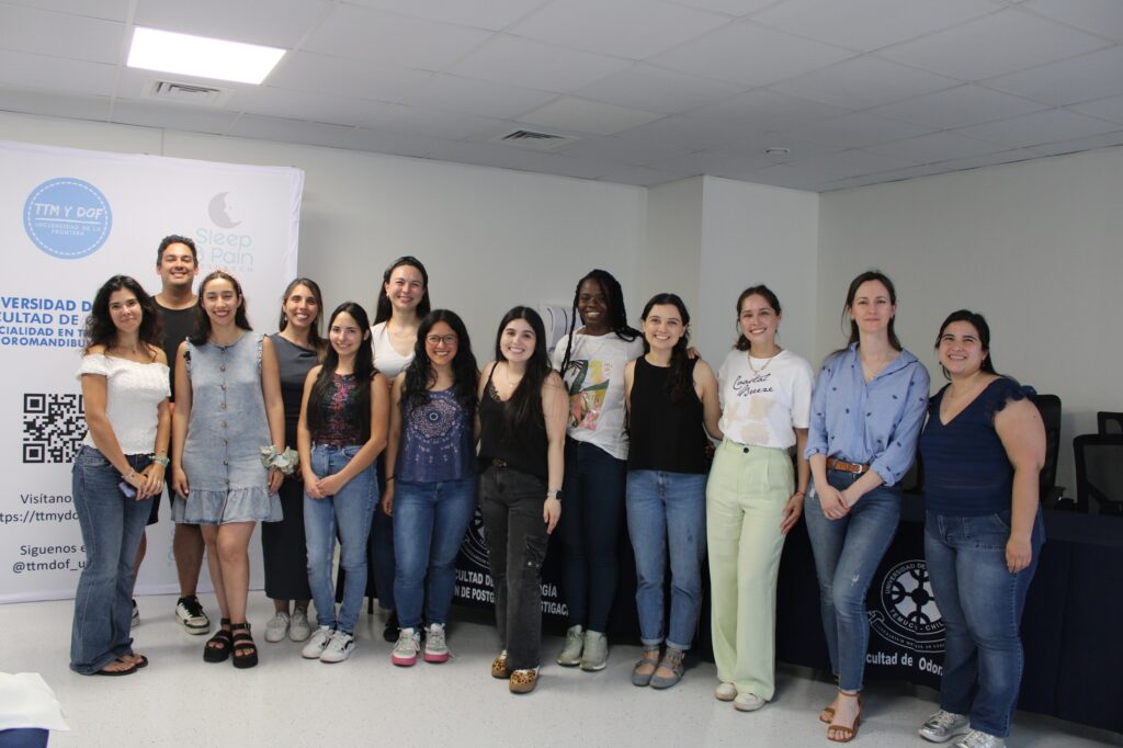 Especialidad en TTM y DOF realiza V Encuentro de Alumni y estudiantes del programa